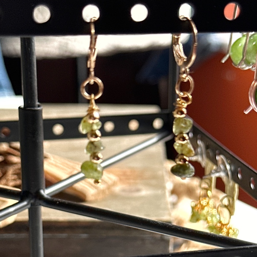 Peridot raw confetti chandelier long gold earrings/August birthstone/ dangle - Picture 2 of 6